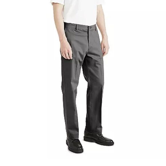 Dockers classic fit grey pants.  Size 32 x 30 - Picture 1 of 7